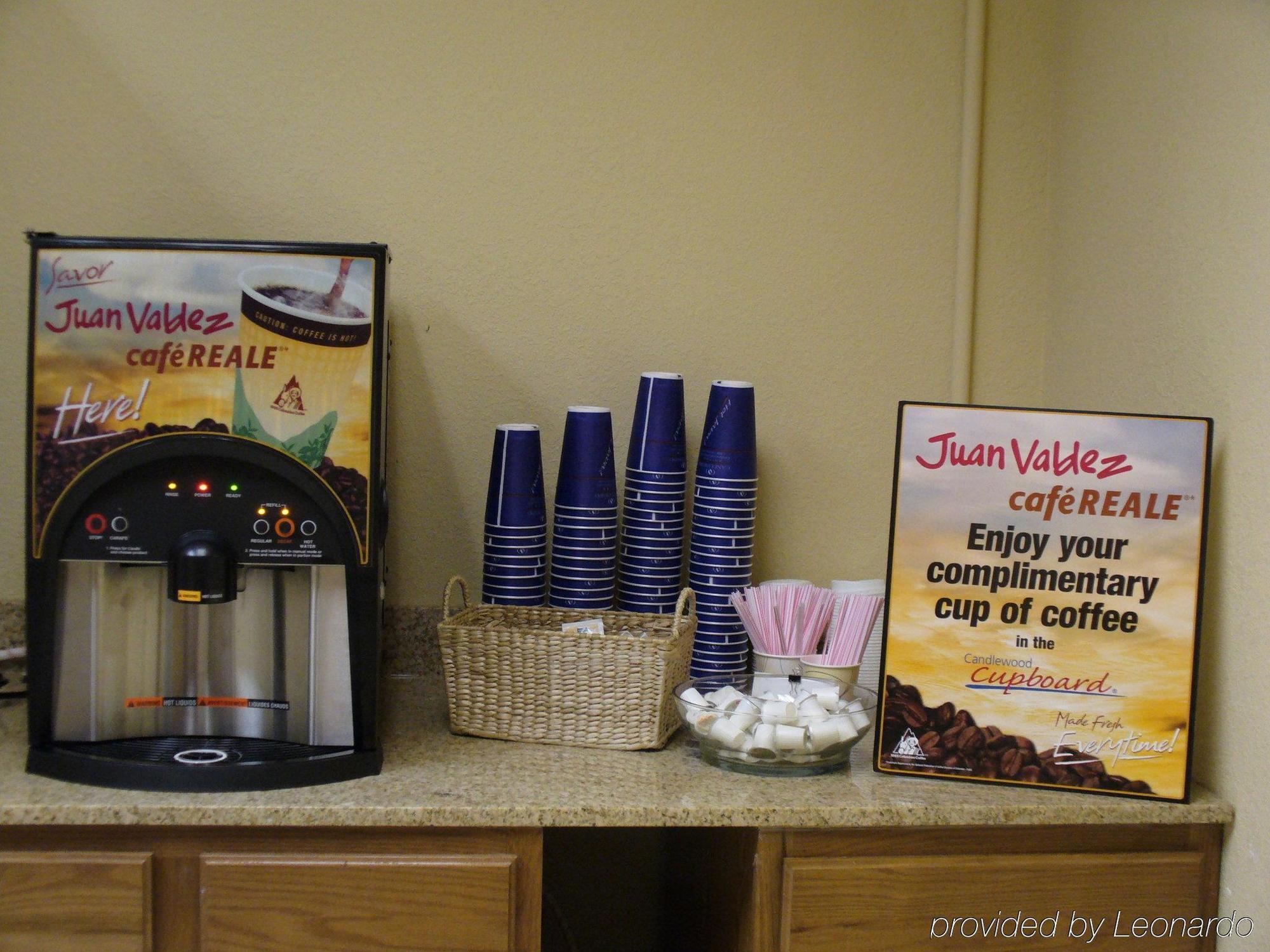 Candlewood Suites-West Springfield By Ihg Restaurant photo